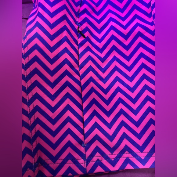 Shredly Women's Athletic Shorts - Pink Chevron - Picture 4 of 6